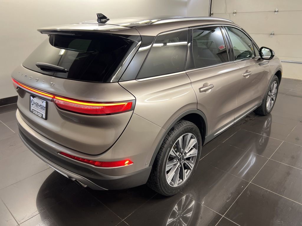 Used 2021 Lincoln Corsair Reserve w/ Equipment Group 201A image 6