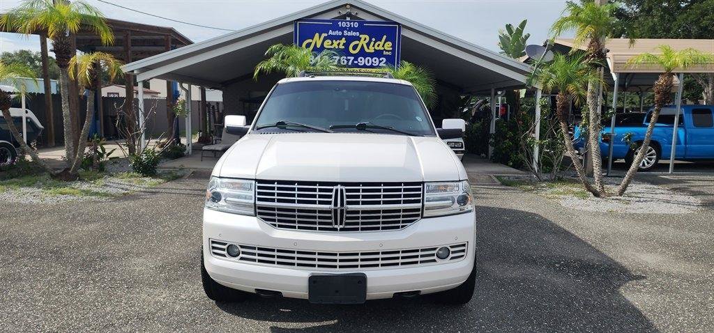 Used 2012 Lincoln Navigator 2WD image 3