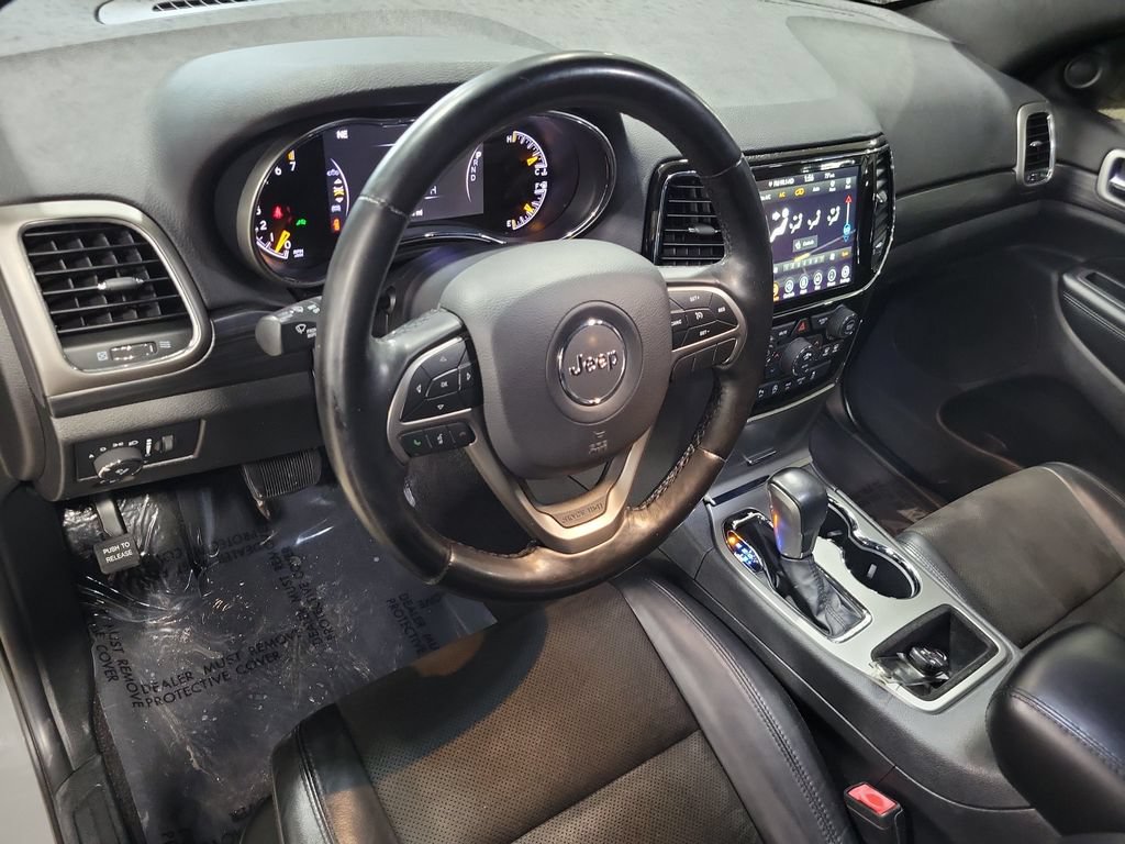 Used 2020 Jeep Grand Cherokee Altitude RWD image 19