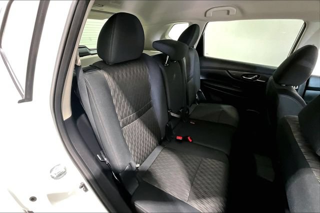 Used 2019 Nissan Rogue S FWD image 29