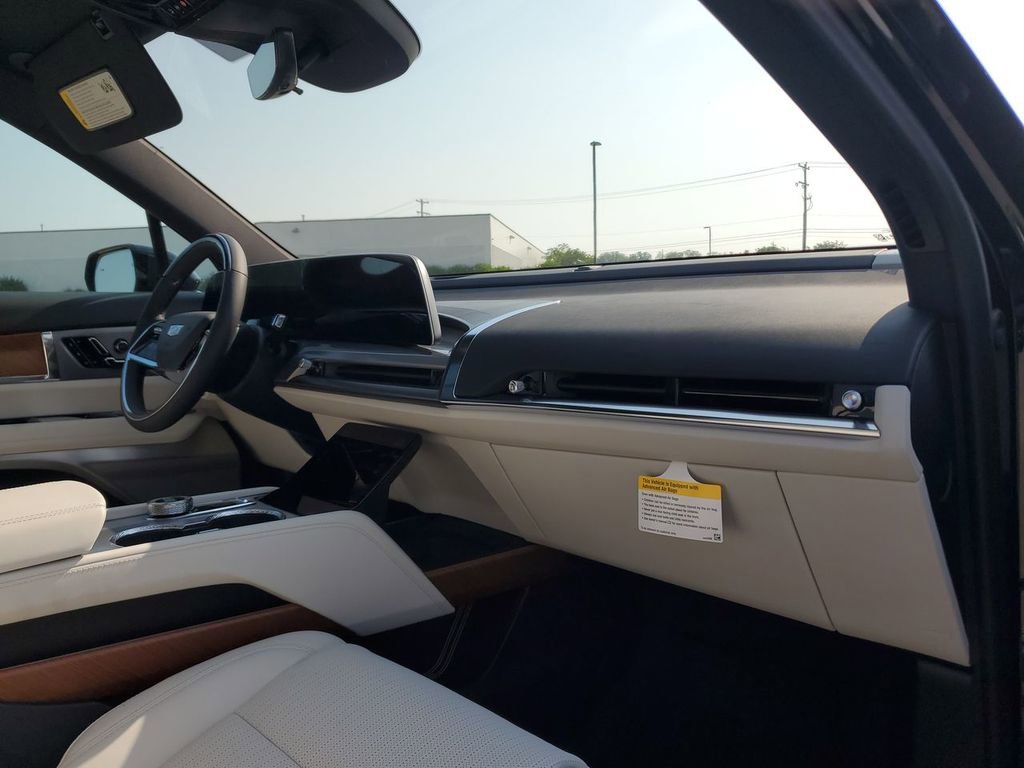 New 2026 Cadillac Vistiq Luxury image 28