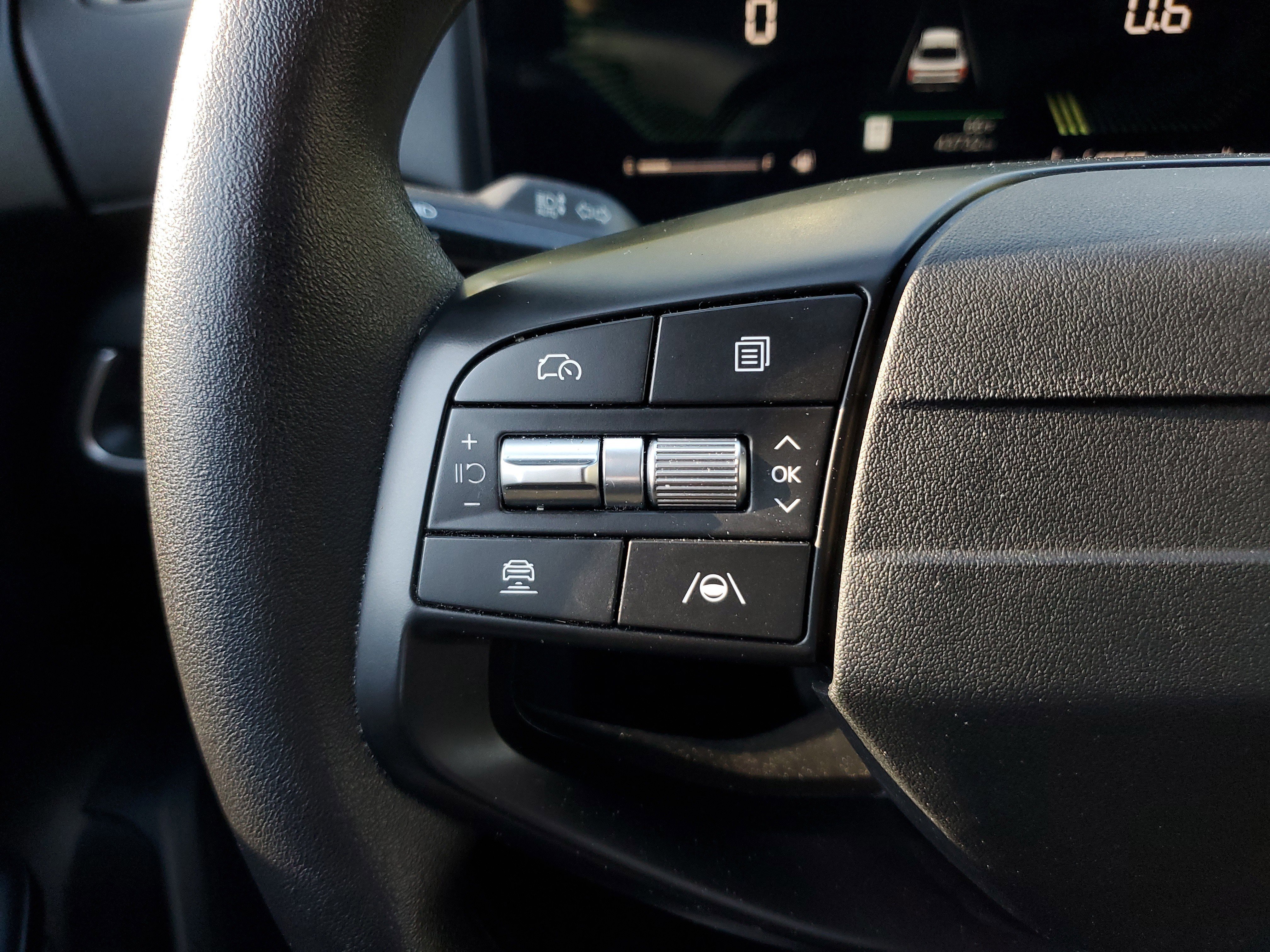 Used 2025 Kia K4 LX image 19