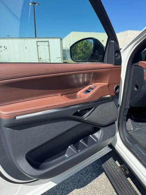 New 2026 Lincoln Navigator L Reserve AWD/4WD image 14