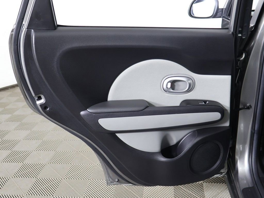 Used 2019 Kia Soul image 21