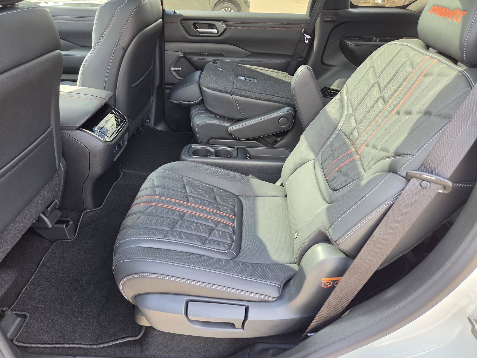 New 2027 Nissan Armada PRO-4X AWD/4WD image 16