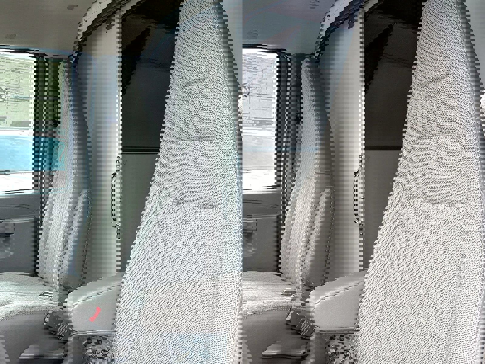 New 2025 Chevrolet Express 4500 w/ Power Convenience Package image 28