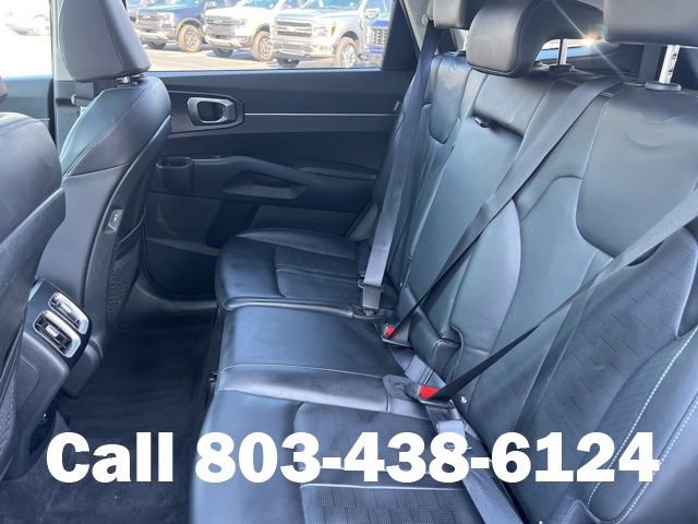 Used 2024 Kia Sorento S w/ Panoramic Sunroof Package FWD image 12