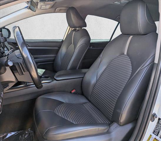 Used 2019 Toyota Camry SE image 14