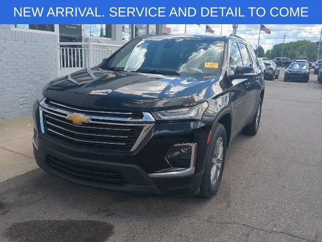 Certified 2023 Chevrolet Traverse LT FWD image 1