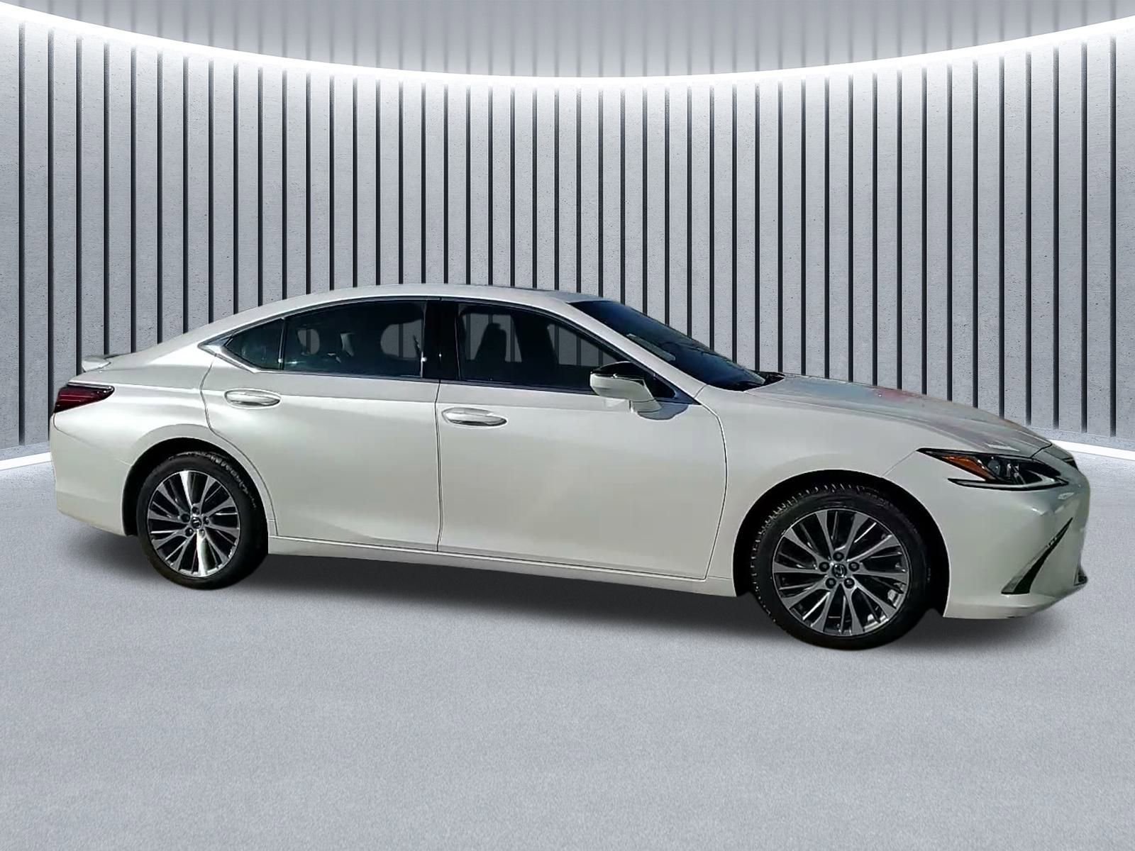 Used 2021 Lexus ES 250 w/ Premium Package image 5