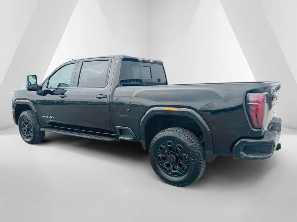 New 2026 GMC Sierra 3500 AT4 w/ Technology Package AWD/4WD image 7