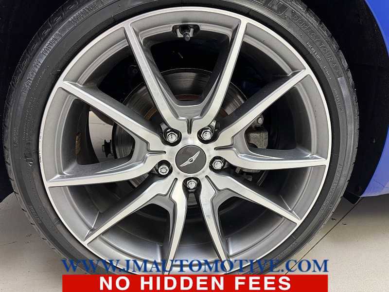 Used 2022 Genesis G70 2.0T w/ Prestige Package image 9