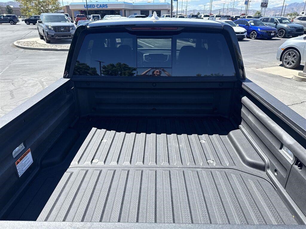 Certified 2025 Honda Ridgeline Black Edition image 6