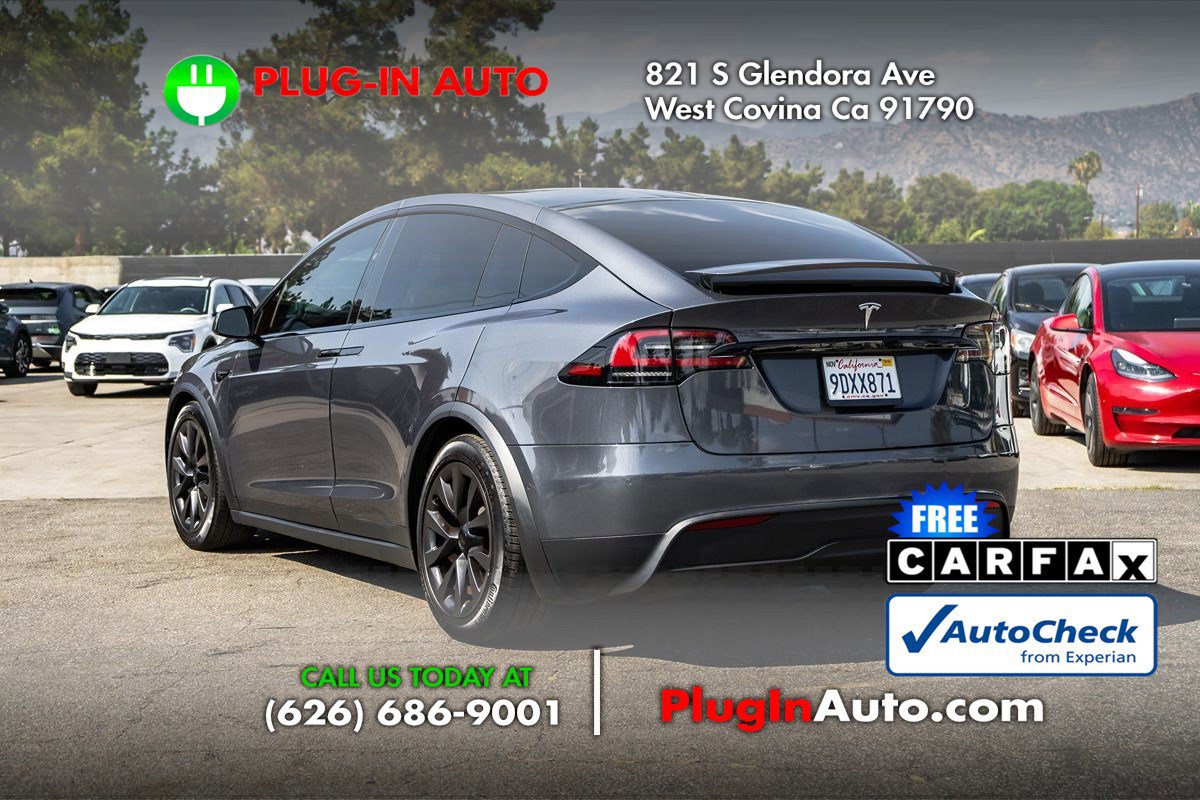 Used 2023 Tesla Model X image 2