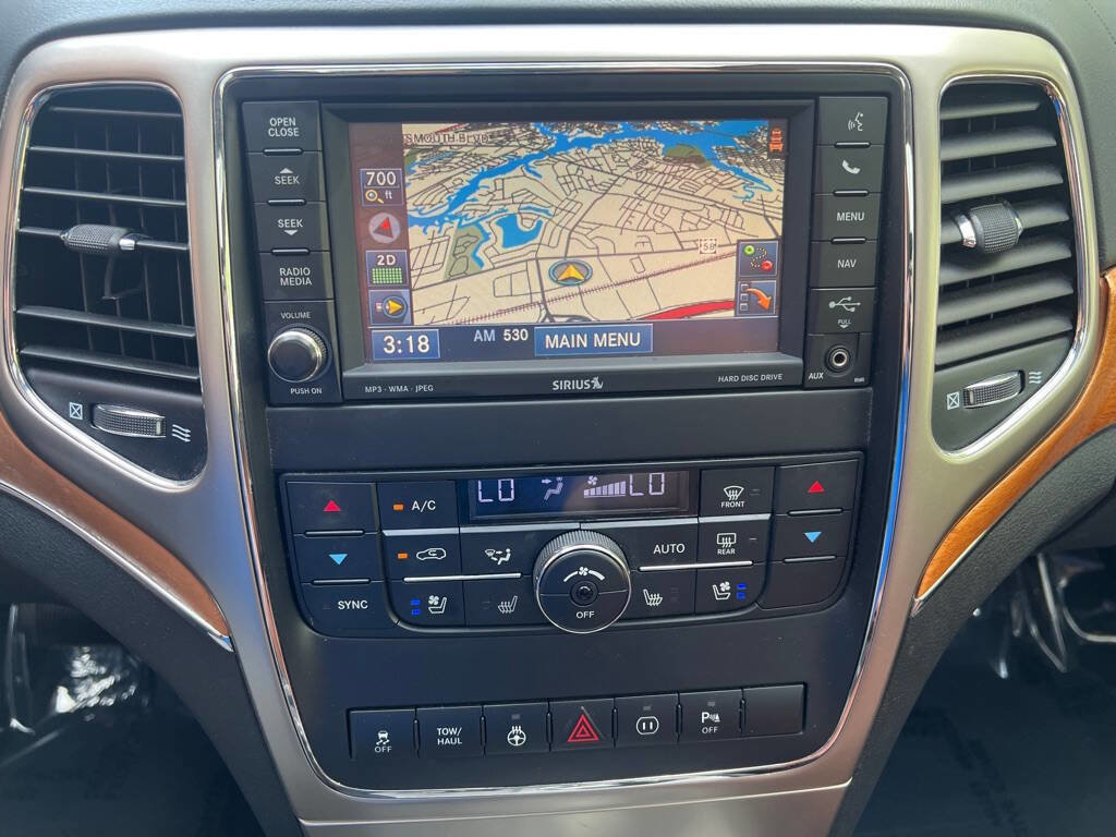 Used 2012 Jeep Grand Cherokee Overland w/ Trailer Tow Group IV image 17