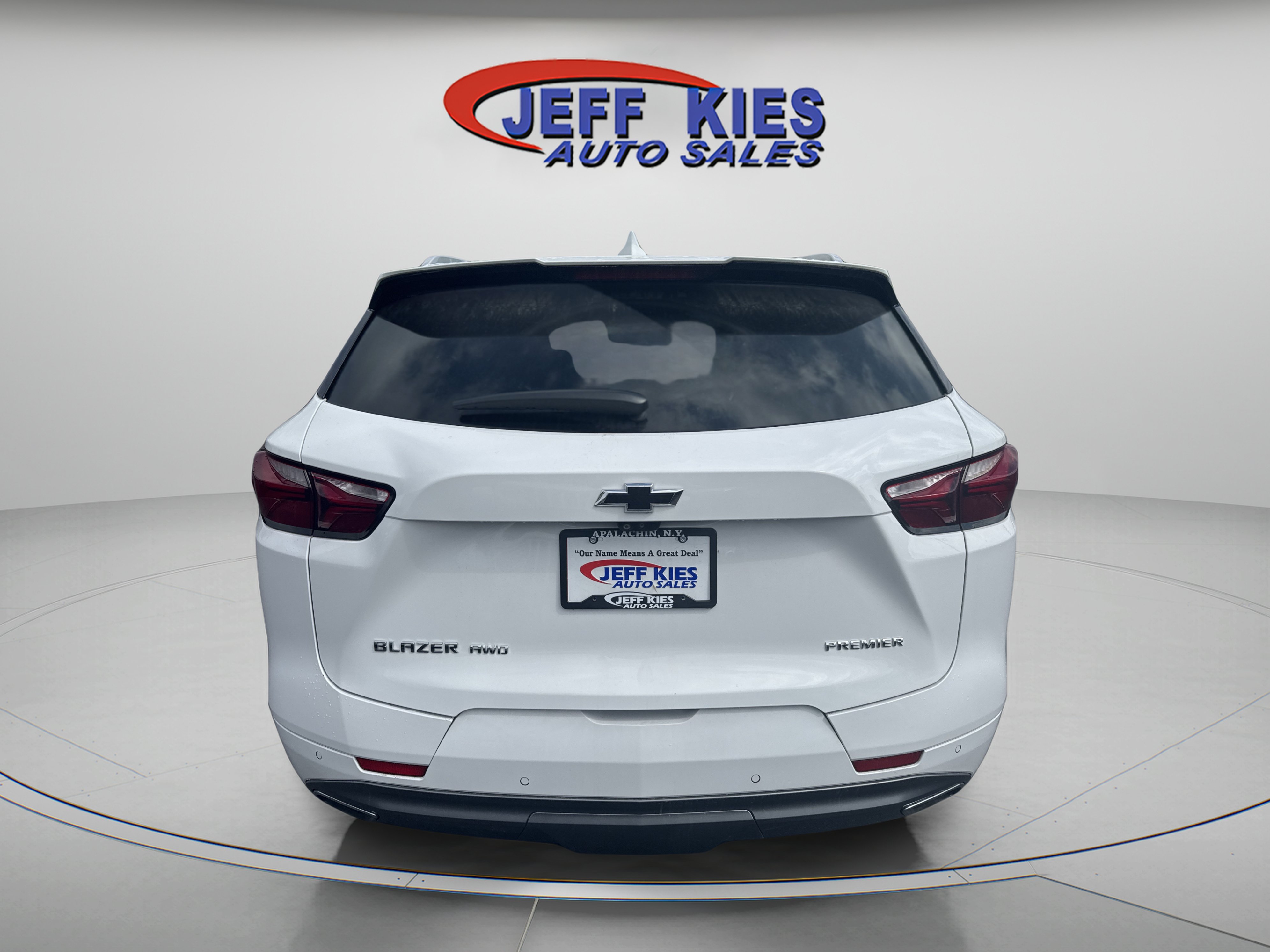 Used 2019 Chevrolet Blazer Premier w/ Sun and Wheels Package AWD/4WD image 6