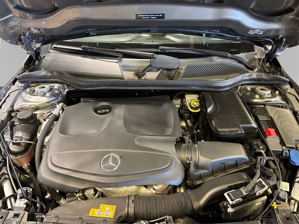 Used 2018 Mercedes-Benz GLA 250 4MATIC image 15
