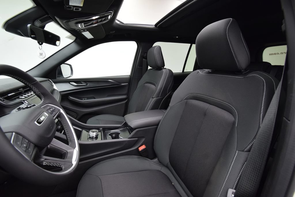 New 2026 Jeep Grand Cherokee Laredo X AWD/4WD image 35