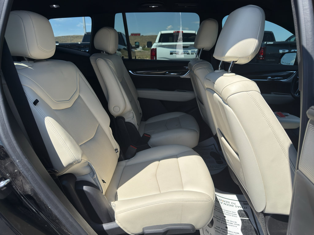 Used 2021 Cadillac XT6 Sport AWD/4WD image 14