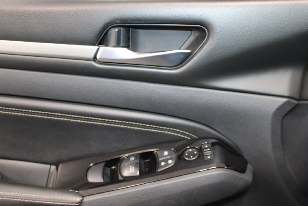 Used 2021 Nissan Altima 2.5 SL FWD image 35