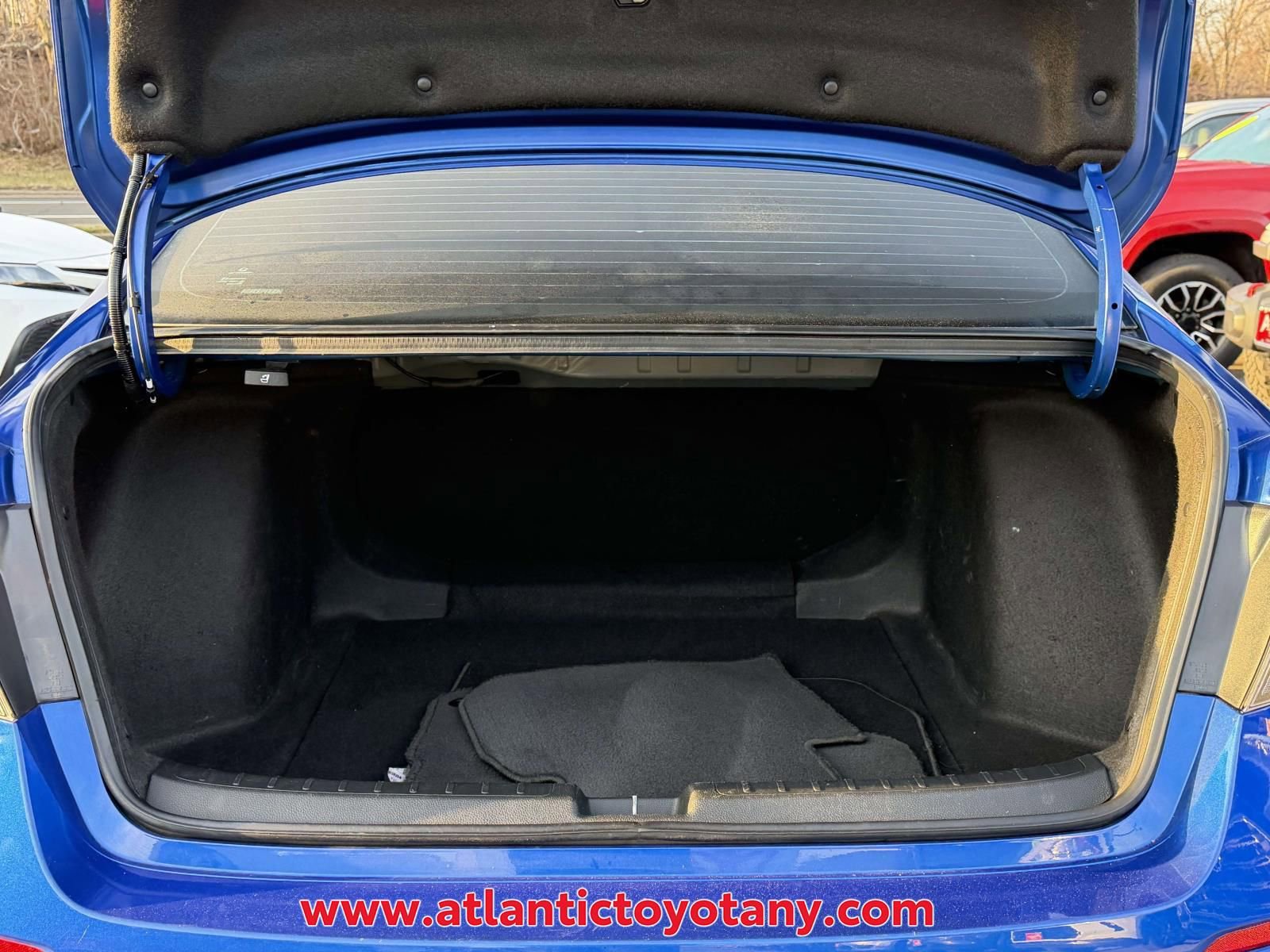 Used 2023 Honda Civic Sport image 11