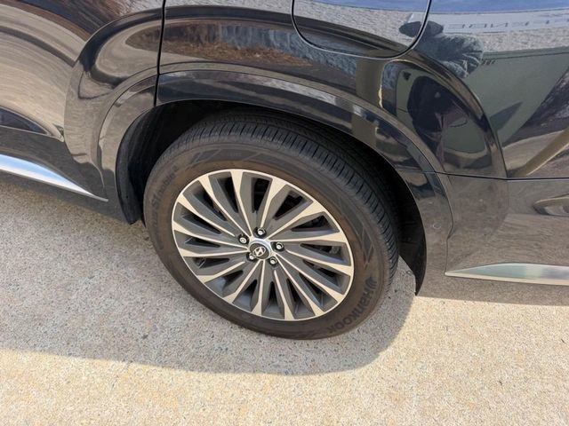 Used 2024 Hyundai Palisade Calligraphy image 7