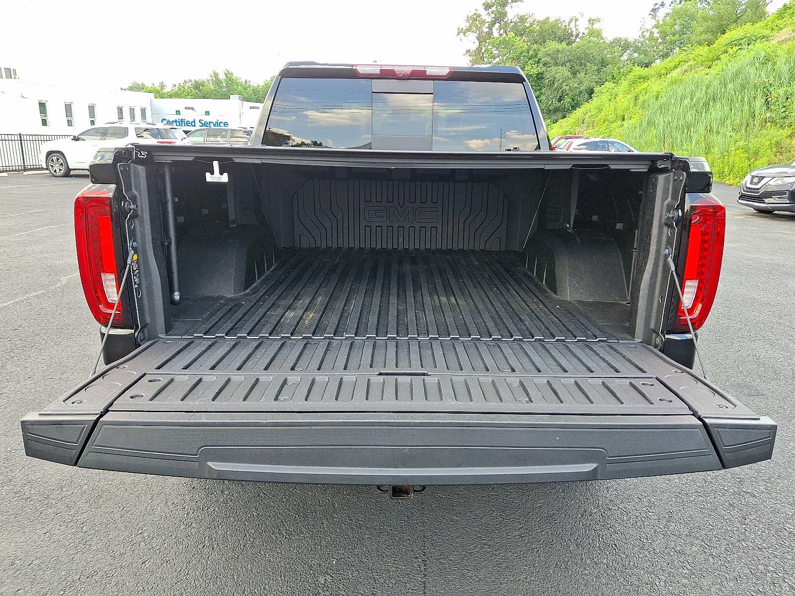 Used 2024 GMC Sierra 1500 Denali Ultimate image 30