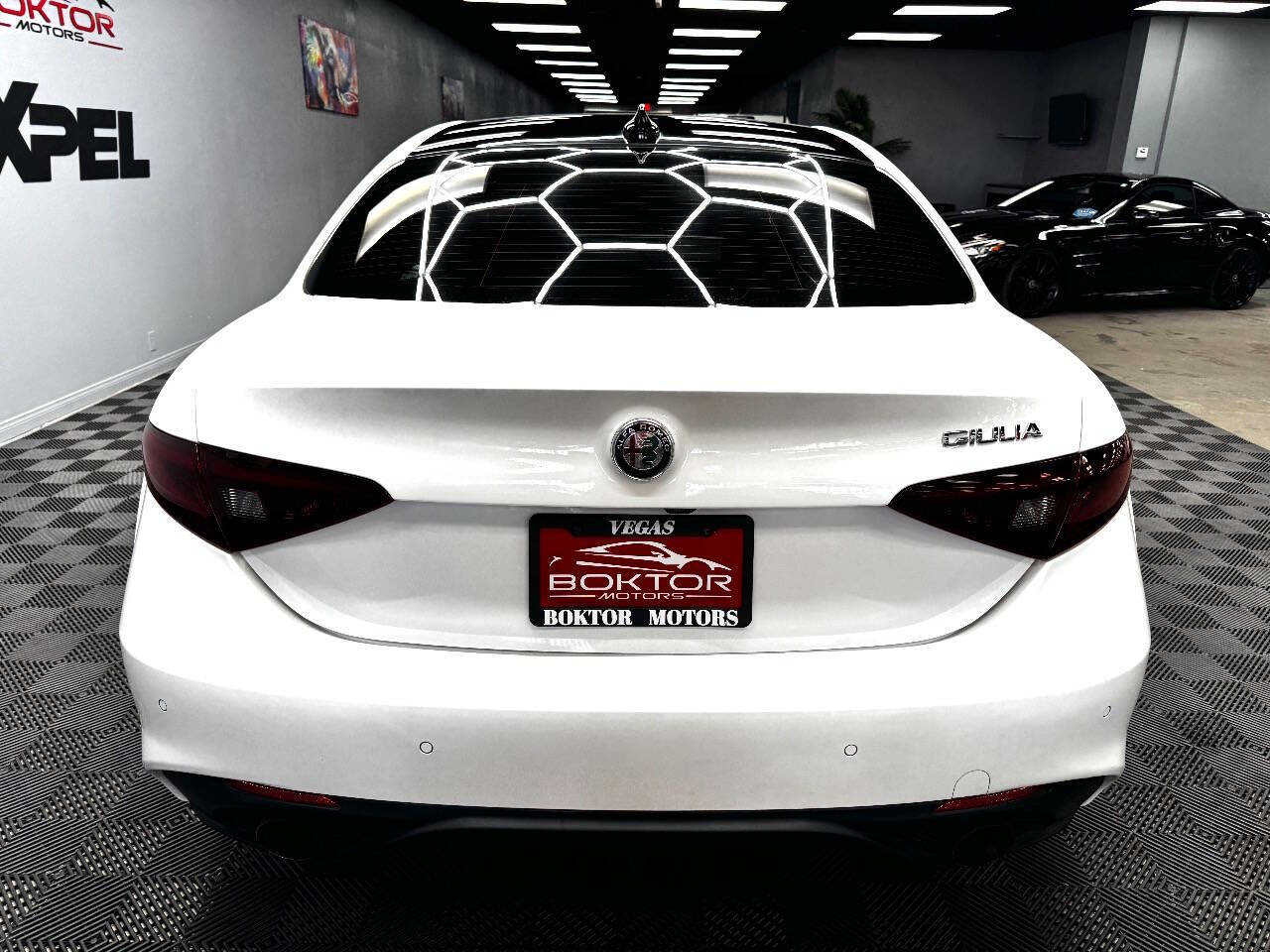 Used 2018 Alfa Romeo Giulia Ti Sport w/ Quick Order Package 22U Sport image 11