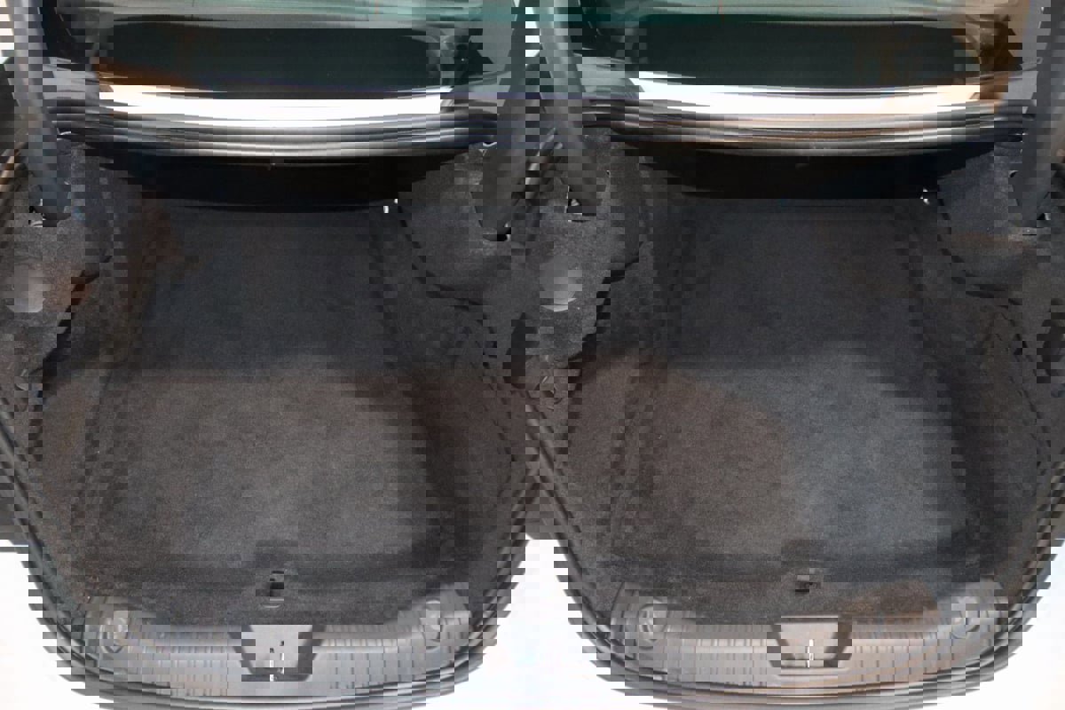 Used 2021 Jaguar XF R-Dynamic SE image 67