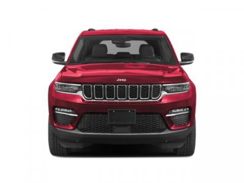 Used 2023 Jeep Grand Cherokee Altitude AWD/4WD image 7