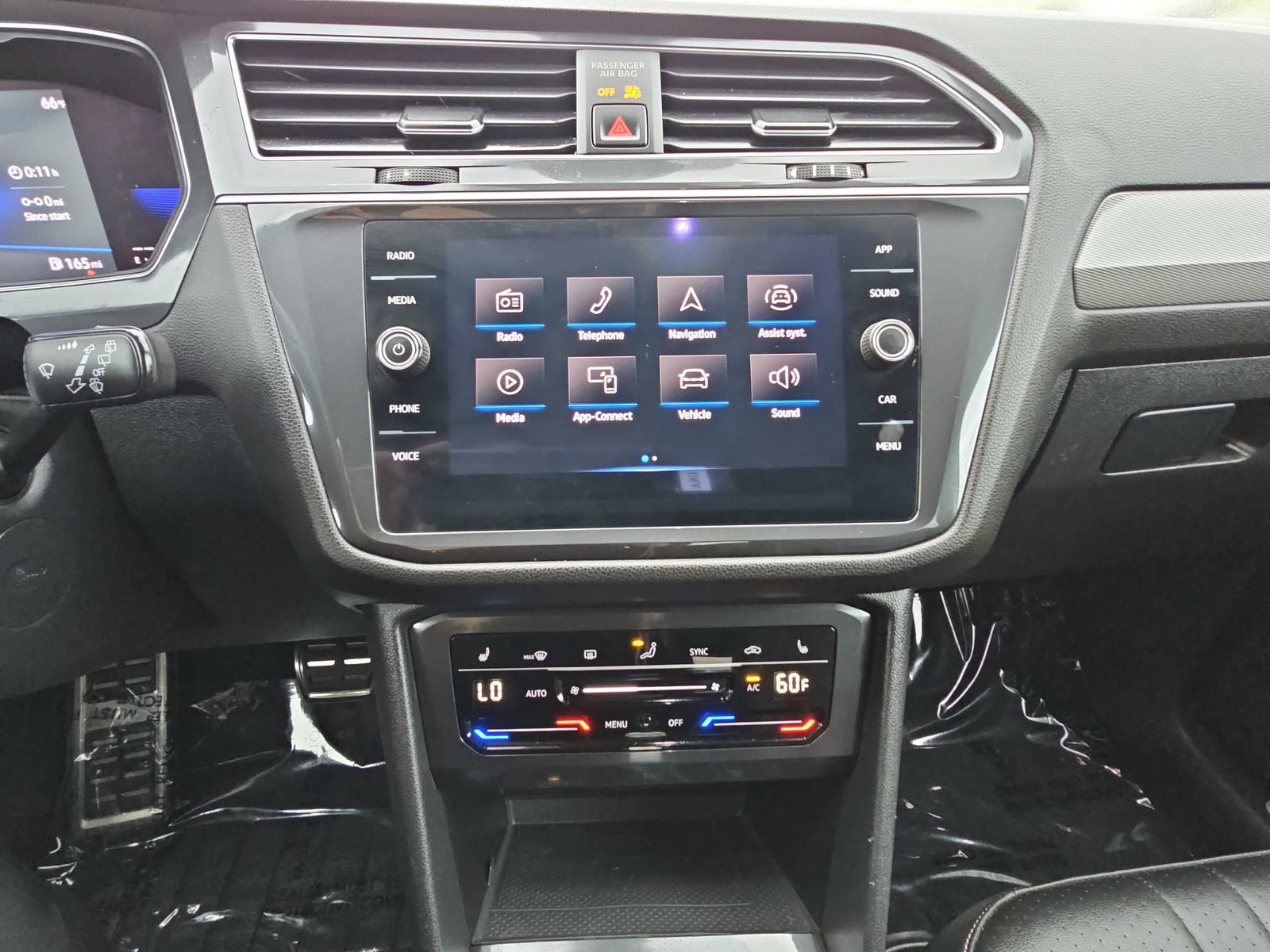 Used 2022 Volkswagen Tiguan SE R-Line image 22