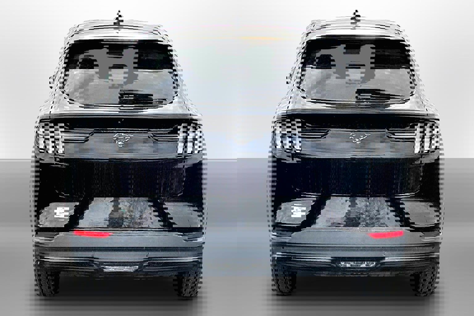 Used 2021 Ford Mustang Mach-E Select w/ Comfort/Appearance Package image 4