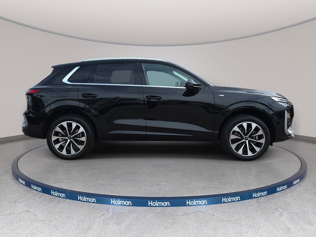 New 2026 Audi Q3 quattro 2.0T AWD/4WD image 4