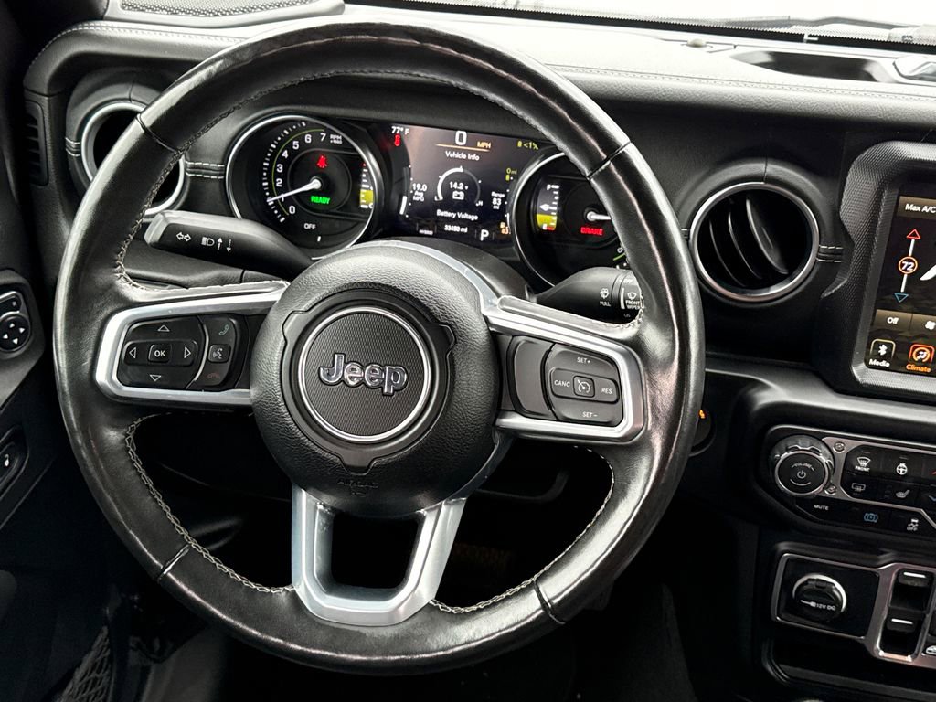 Used 2021 Jeep Wrangler Unlimited Sahara w/ Cold Weather Group AWD/4WD image 14
