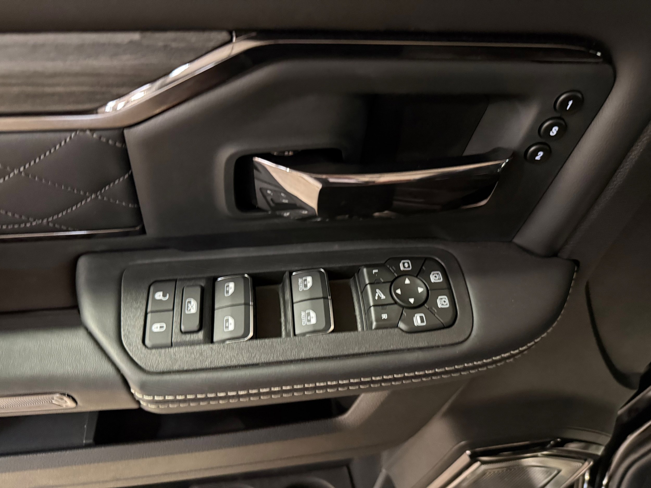 New 2026 RAM 2500 Limited AWD/4WD image 33