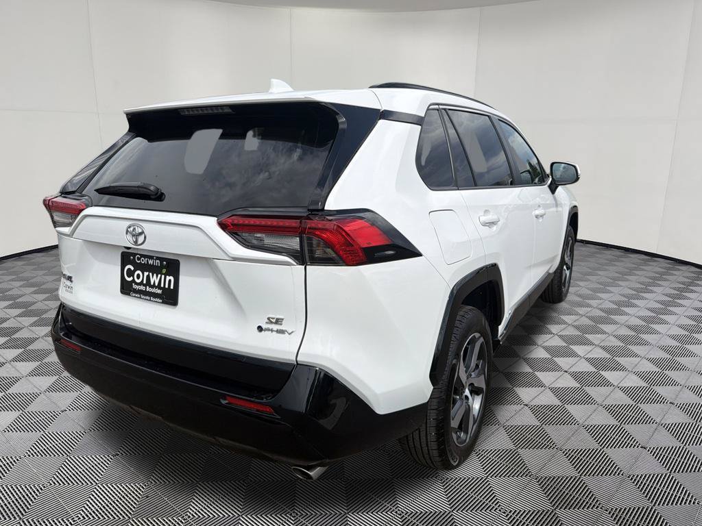 Used 2025 Toyota RAV4 SE AWD/4WD image 6