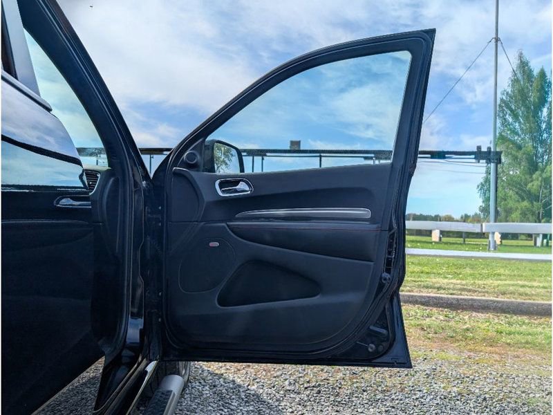 Used 2017 Dodge Durango R/T w/ Technology Group AWD/4WD image 13