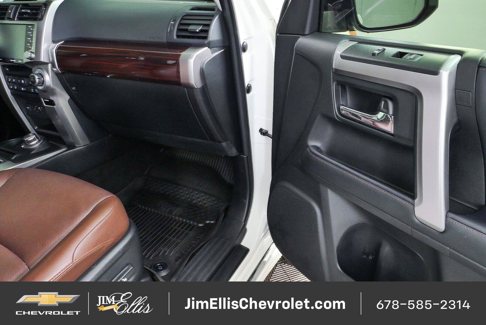Used 2021 Toyota 4Runner Limited AWD/4WD image 21