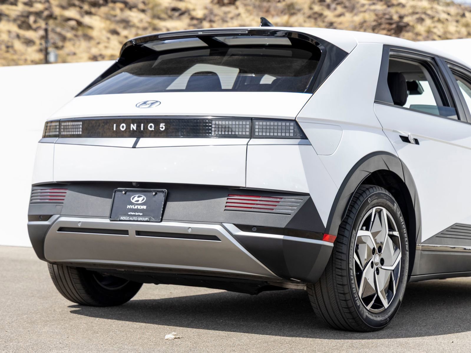 Used 2024 Hyundai Ioniq 5 SE RWD image 11