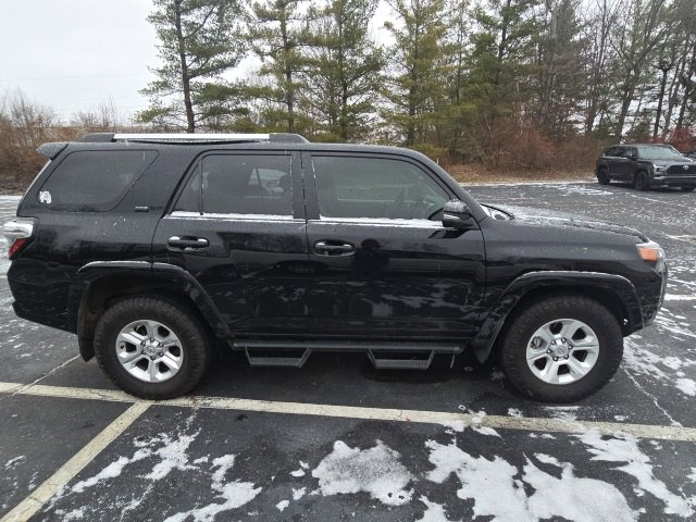 Used 2023 Toyota 4Runner SR5 Premium image 9