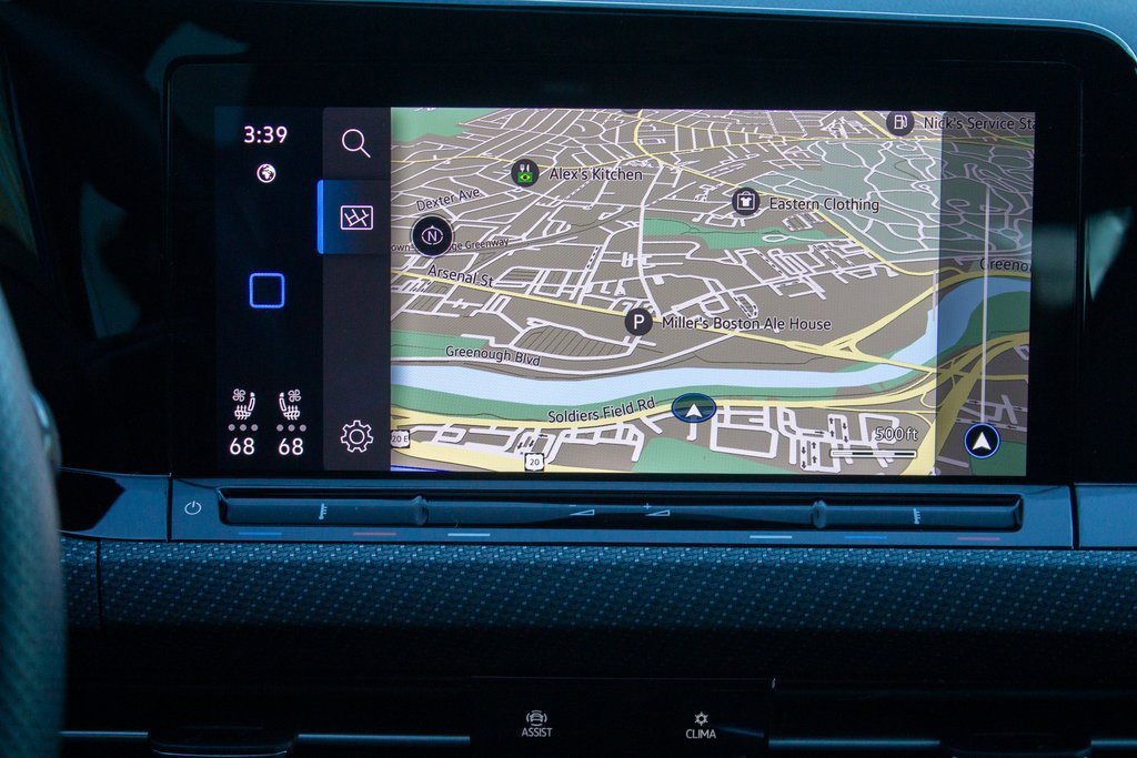 Used 2024 Volkswagen Golf R image 17