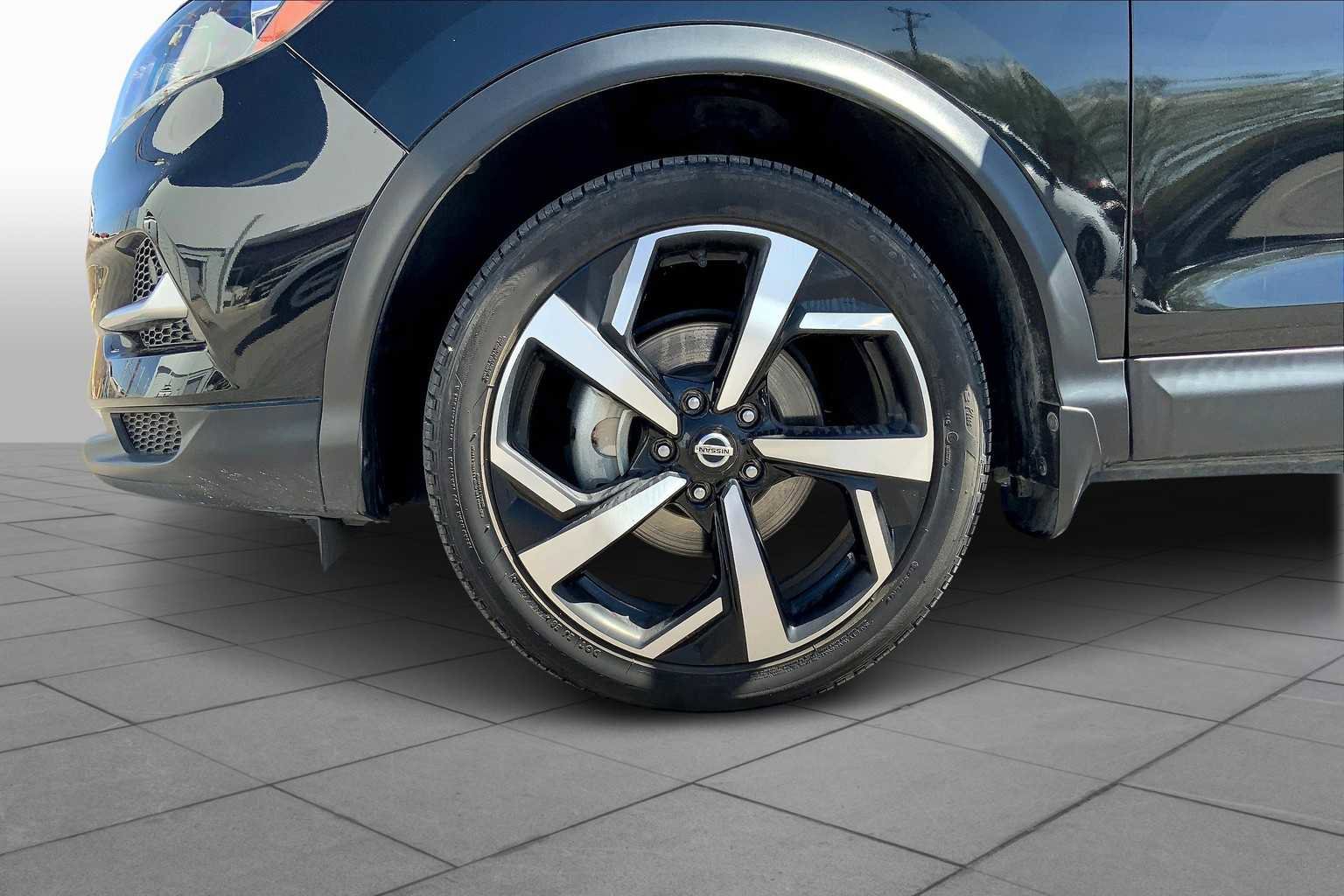 Used 2022 Nissan Rogue Sport SL image 17