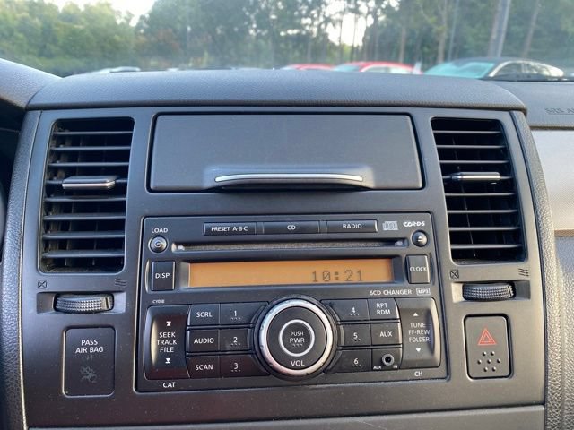 Used 2009 Nissan Versa Hatchback w/ Convenience Pkg FWD image 13