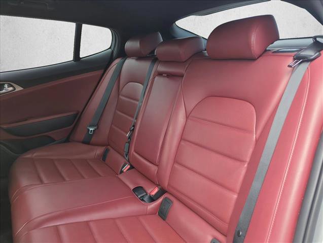 Used 2021 Kia Stinger GT2 image 21