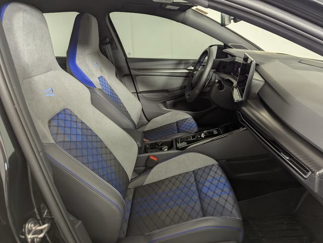 Used 2025 Volkswagen Golf R Black Edition AWD/4WD image 25
