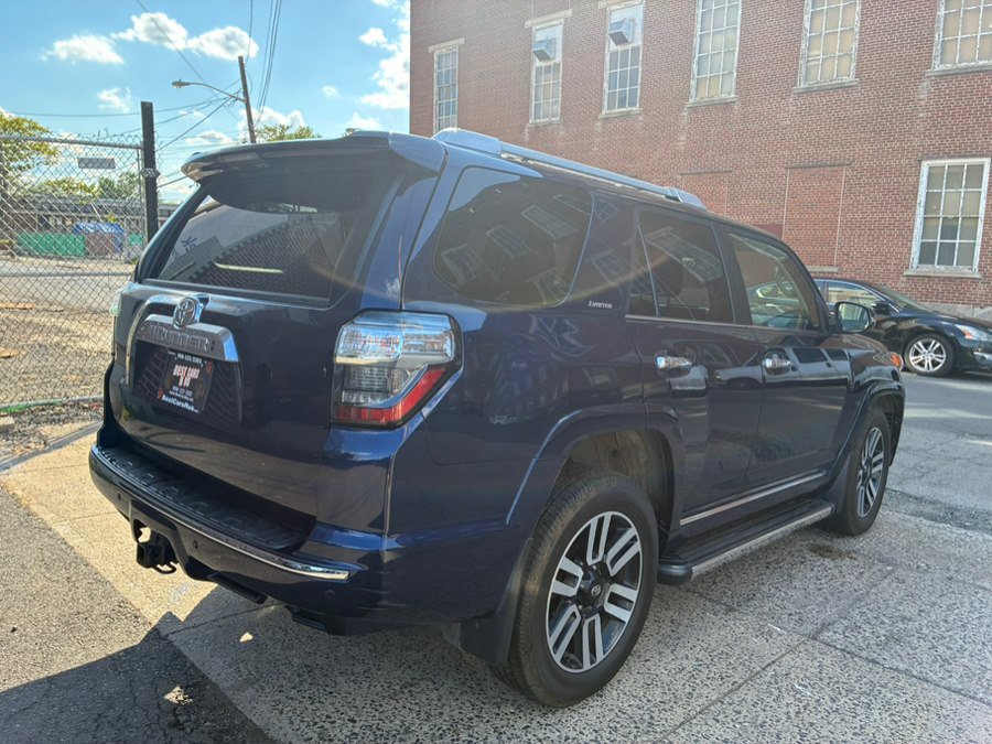 Used 2022 Toyota 4Runner Limited AWD/4WD image 8