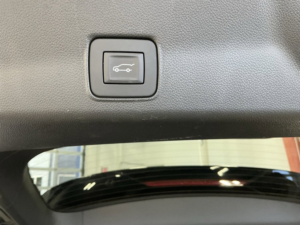 Used 2025 Chevrolet TrailBlazer RS w/ Convenience Package image 32