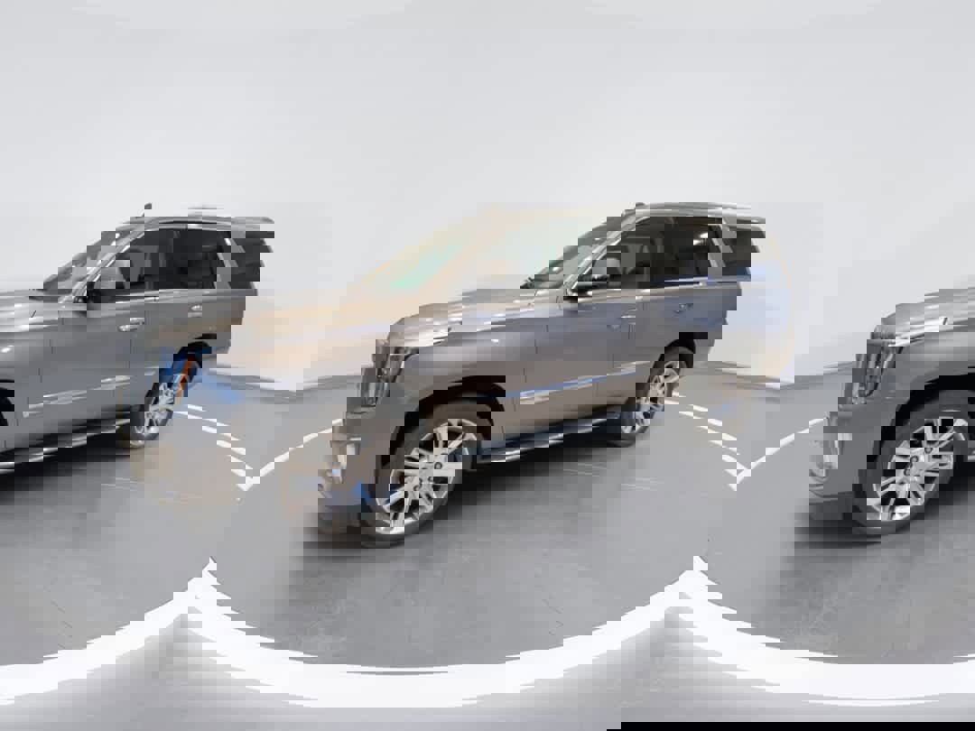 Used 2018 Cadillac Escalade Luxury image 4