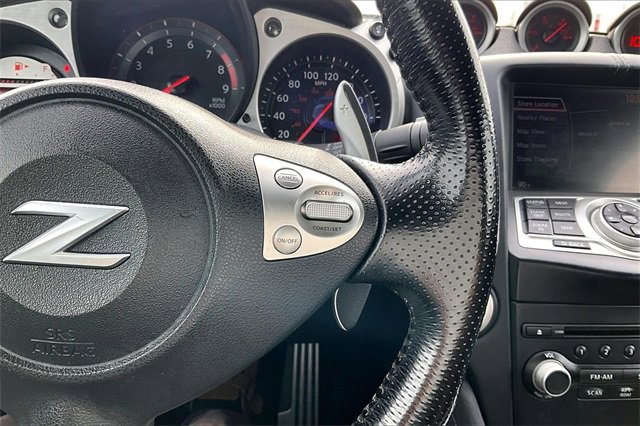 Used 2010 Nissan 370Z Touring image 11