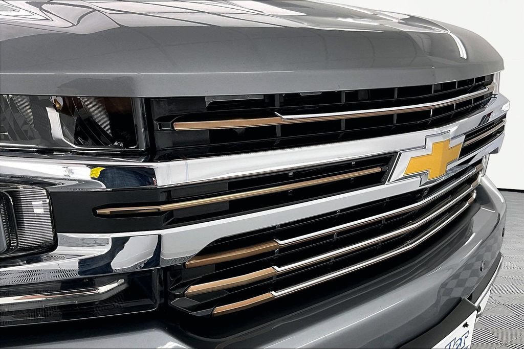 Used 2021 Chevrolet Silverado 1500 High Country w/ Technology Package AWD/4WD image 29